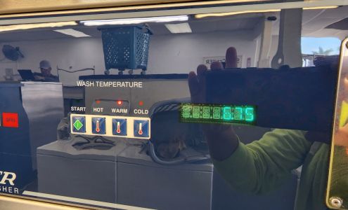 Mid Town Coin Laundry