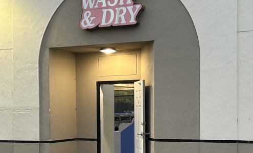 Thompson Square Wash & Dry