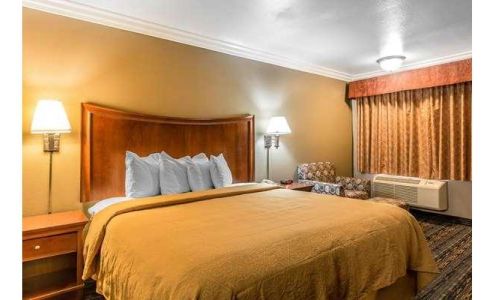 Quality Inn Lake Elsinore I-15