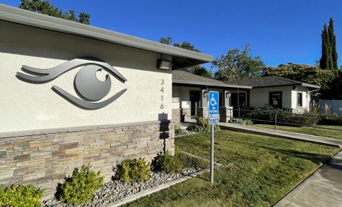 Julie Gussenhoven, OD