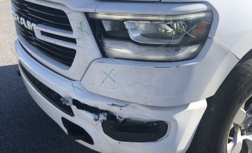 Bo's Collision Center East