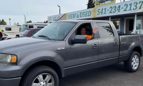 Oregon Trucks & RV's LLC Junction City