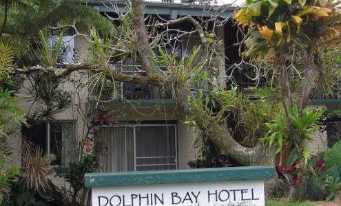Dolphin Bay Hotel