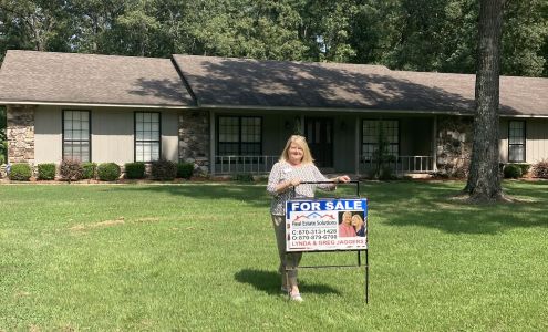 Lynda Jaggers, Real Estate Solutions