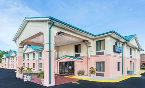 Days Inn by Wyndham Panama City/Callaway