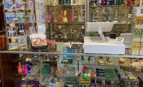 13 & U Smoke Shop