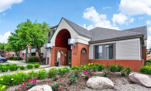 University Club Apartments