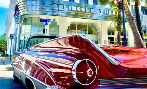 American Dream Tour Miami - City Tours in Classic Convertible Car
