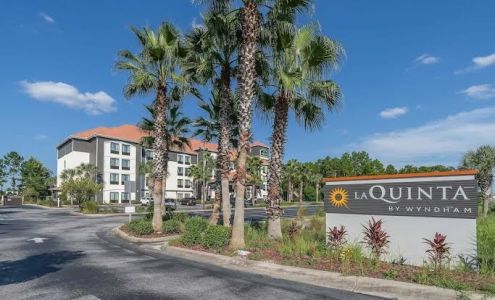 La Quinta Inn & Suites by Wyndham PCB Pier Park area