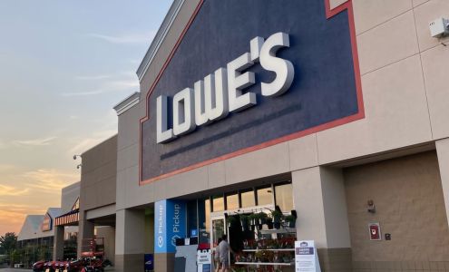 Lowe's Garden Center