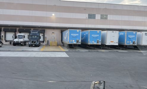 Amazon Sortation Center MGE5