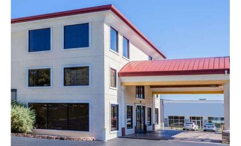 Days Inn by Wyndham Dalton