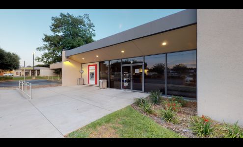 Bank of America (with Drive-thru ATM)