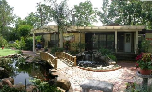 Lynn's Landscaping Inc