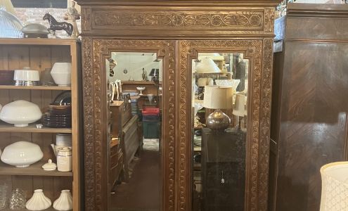 Utopia Antiques & Collectibles