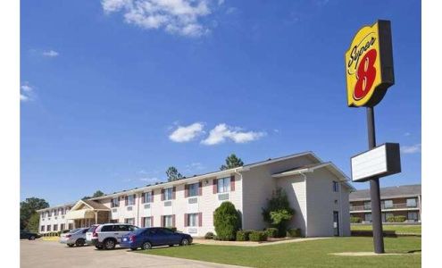 Super 8 by Wyndham Batesville