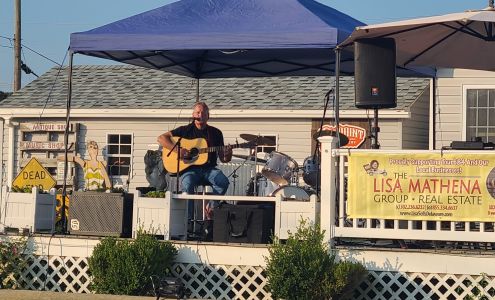 Frantic Frets Music Store & Antiques Shop Milton, Delaware