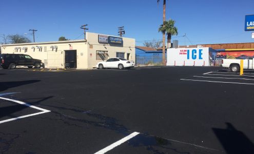 Tiny Bubbles 24 Hour Laundromat