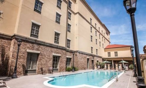Hampton Inn & Suites Savannah Historic District