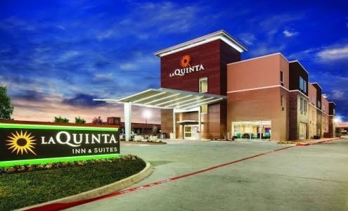 La Quinta Inn & Suites by Wyndham Dallas Northeast-Arboretum