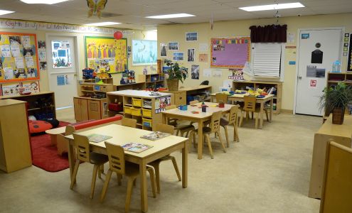 La Petite Academy on Cypress Creek