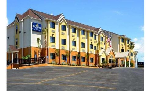 Microtel Inn & Suites by Wyndham New Braunfels