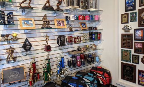 Weber Bowling & Awards