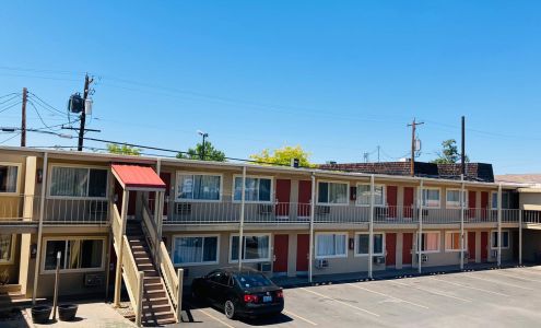 Holiday Lodge Yakima