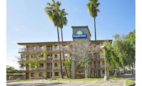 Days Inn by Wyndham Buena Park