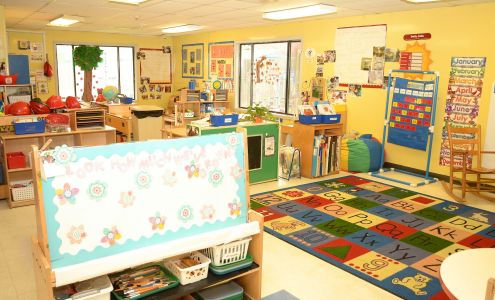 La Petite Academy of Riverdale