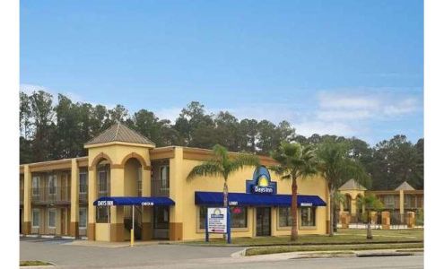 Days Inn by Wyndham Brunswick/St. Simons Area