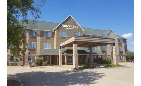 AmericInn by Wyndham Galesburg