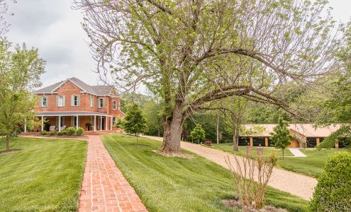 Havisham House Alto Pass