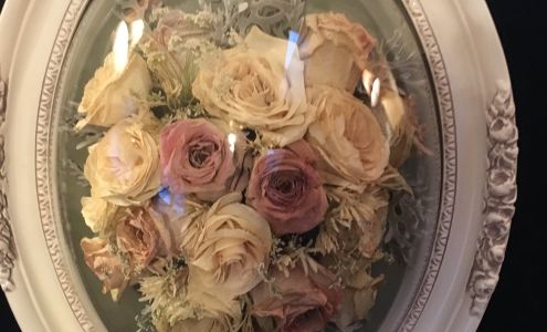 Floral Keepsakes by Linda Fortney