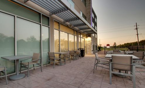 Holiday Inn Express & Suites Mount Vernon by IHG