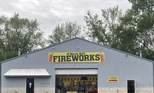 Black Bull Fireworks Superstore Salem