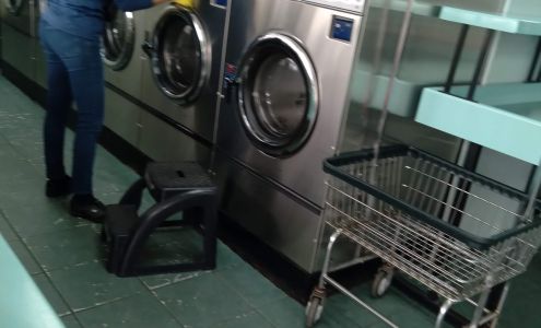 Lakeview Laundromat