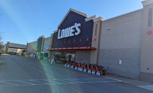 Lowe's Garden Center