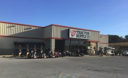 Tractor Supply Pulaski