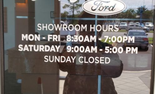 Gary Smith Ford Dealership