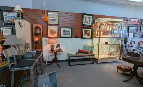 Aiken Antiques & Uniques Aiken