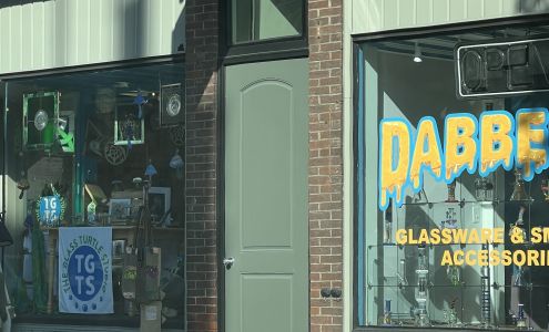 Dabbers glassware and smoking accessories