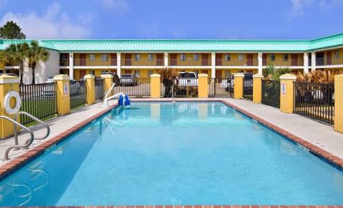 Americas Best Value Inn Gonzales