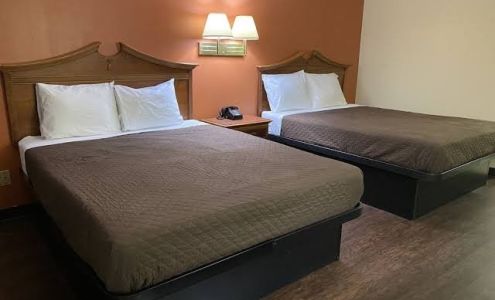 The Friendly Inn- NO PETS