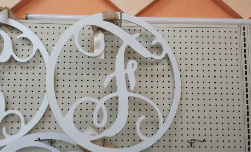 Gail's Gifts Crowley