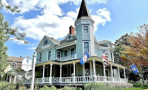 Hummingbird Inn