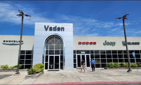 Vaden Chrysler Dodge Jeep RAM Brunswick Service Center
