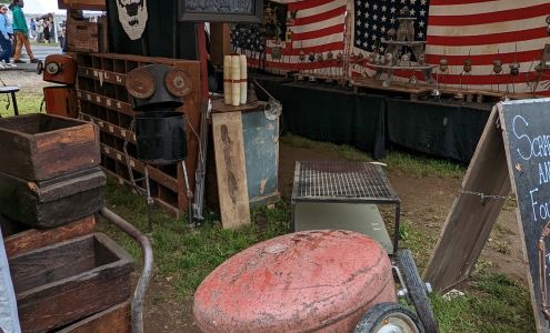 Hertans Brimfield Antique Shows Brimfield