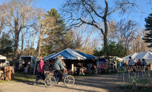 Shelton Antique Shows Brimfield