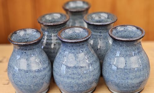 SRS-Grunden Pottery Oak Bluffs